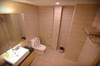 Toilet Kamar J.C Mark Hotel