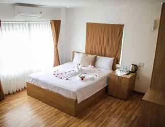 Phòng ngủ 2 Prague Nha Trang Hotel 