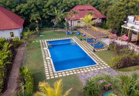 Swimming Pool Batu Ampar ECO Resort Menjangan