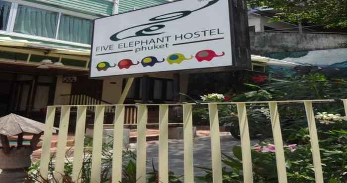 Lobby Five Elephant Hostel