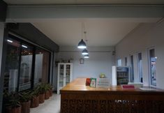 Lobby 6 Parichart Place
