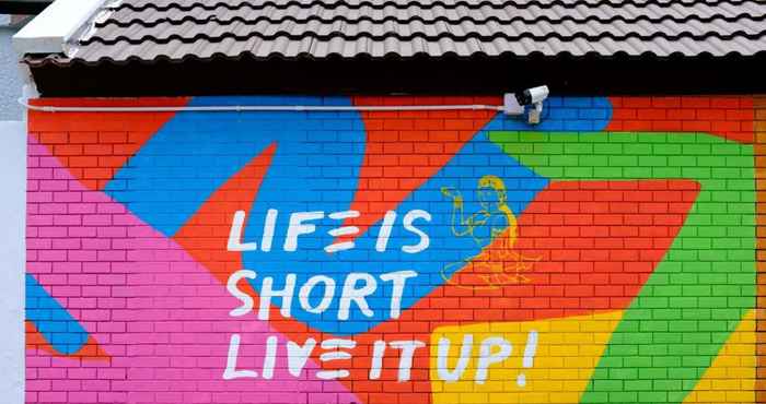 ภายนอกอาคาร Live it Up Central by D Varee, Bangkok