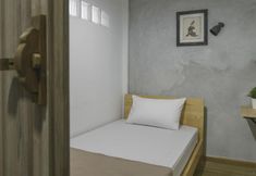 Bedroom 5 ORA Hostel Bangkok