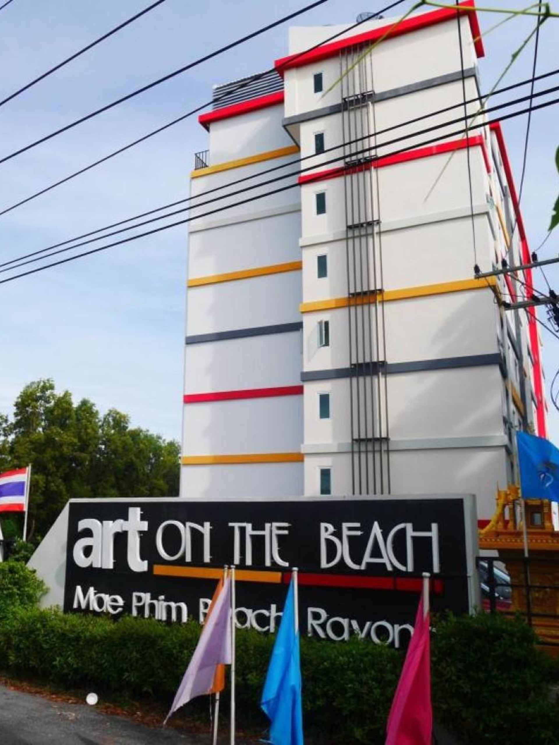 ภายนอกอาคาร Art On The Beach Condominium