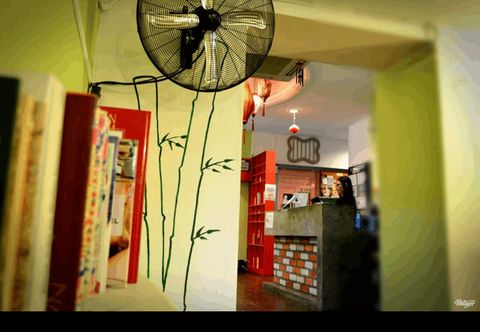 Lobby Travel Hub GuestHouse