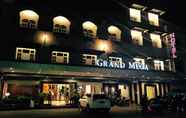 Bangunan 2 Grand Mega Hotel