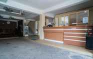 Lobby 5 Urbanview Hotel Omah Anin Batu by RedDoorz