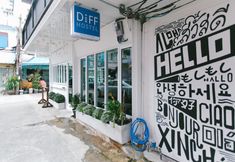 Exterior 2 Diff Hostel
