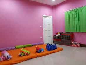 Kamar Tidur 4 Rossarin See View House