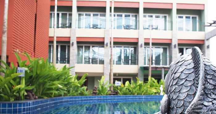 Swimming Pool Phuket Ecozy Hotel