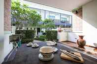 Ruang untuk Umum Baan Kiet 1 - 5 Contemporary 2 Bed Townhomes in Hua Hin