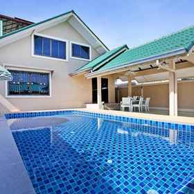 Villa Enigma - 2 Bed Pool Home between Jomtien and Pratumnak Pattaya1 , 飯店สุขสบาย วิลล่า