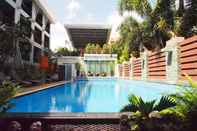 Swimming Pool Baan Suwantawe (SHA Plus+)