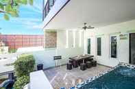 Swimming Pool Baan Kiet 3 - 7 Jacuzzi 2 Bed Townhomes in Hua Hin City