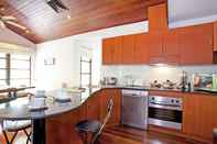 Kamar Tidur Chai Nam Condo - 2 Bed Beachfront Apartment at Bang Tao Beach Phuket