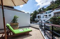 Ruang Umum Nirano Villa 12 - Opulent 1 Bed Rental in the Heart of Phuket