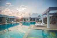 Swimming Pool Wanna Resort & Yoshioka Huahin