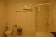 Toilet Kamar Vinafor Hotel