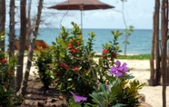 Lobby 6 Gold Sand Beach Bungalow