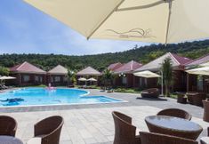 Hồ bơi 4 Gold Coast Resort Phu Quoc