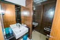 Toilet Kamar The Jasmine Nai Harn Beach Apartment by Pro-Phuket