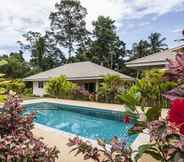 Swimming Pool 2 Baan Maenam No.1 - 2 Bed Villa with Shared Pool in Samui