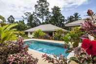 สระว่ายน้ำ Baan Maenam No.1 - 2 Bed Villa with Shared Pool in Samui