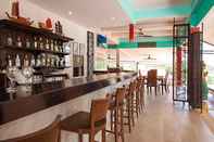 Bar, Cafe and Lounge Happiness Villa A - 2 Bed Resort Villa with Pool in Samui
