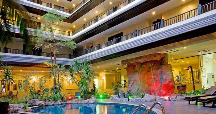 ล็อบบี้ Nirvana Place-2 Bed Apartment at Pratumnak Hill Central Pattaya