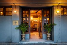 Bên ngoài Bangkok Publishing Residence