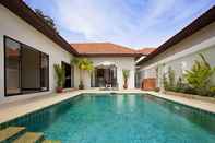 Kolam Renang Insignia Villa- 2 Bed Holiday Home with Pool near Cosy Beach Pattaya