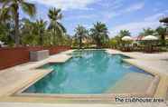 Kolam Renang 3 Insignia Villa- 2 Bed Holiday Home with Pool near Cosy Beach Pattaya