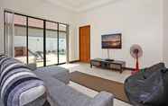 Lobby 7 Insignia Villa- 2 Bed Holiday Home with Pool near Cosy Beach Pattaya