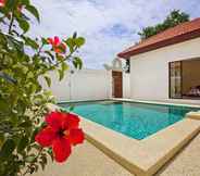 Swimming Pool 6 Insignia Villa- 2 Bed Holiday Home with Pool near Cosy Beach Pattaya