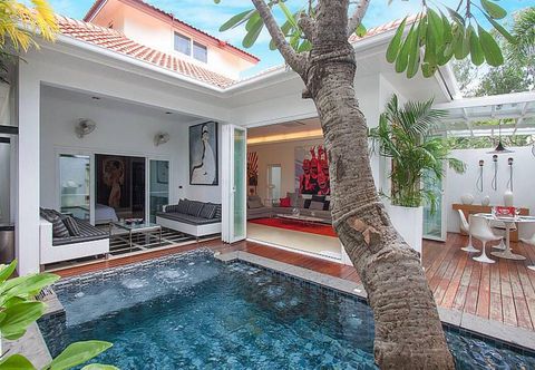 Kolam Renang Pratumnak Regal Villa - 2 Bed Pool Home at Pratumnak Hill in Pattaya