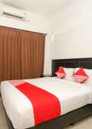 BEDROOM OYO 969 Penginapan Darma I