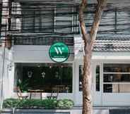 Exterior 2 Weeping Willow Sukhumvit 26