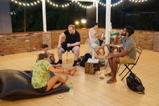 娯楽施設 Krit Hostel