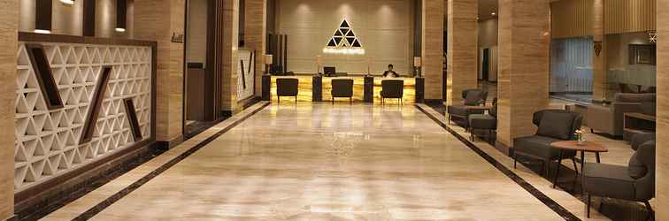 Sảnh chờ Pyramid Suites Hotel Banjarmasin