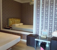 Kamar Tidur 7 Honey Inn