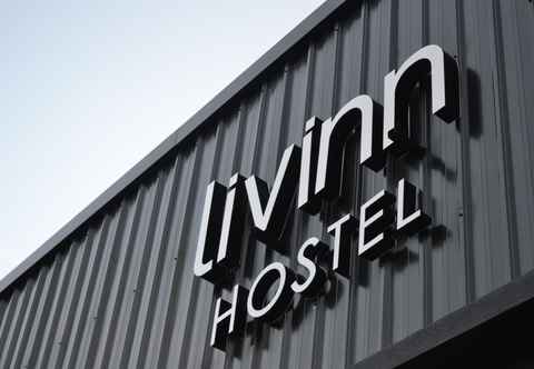 Exterior Livinn Hostel City Center Surabaya