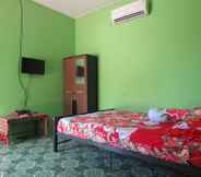 Bedroom 2 Homestay Ama Tukang