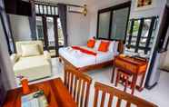 Kamar Tidur 5 Lanta Corner Resort