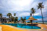 Swimming Pool Lanta Corner Resort
