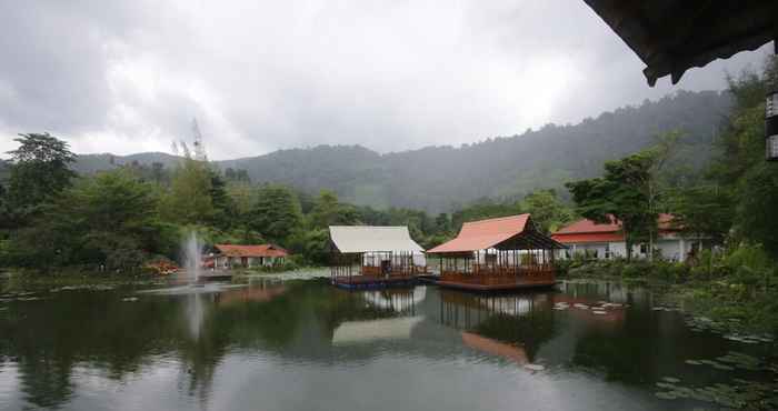 Lobby Benum Hill Resort