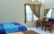 Kamar Tidur 6 Grya Natasha Guest House