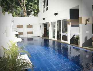 Kolam Renang 2 3-Star Mystery Deal Yapak, Boracay Island