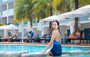 Kolam Renang 7 GrandBlue Resort