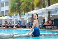 Kolam Renang GrandBlue Resort