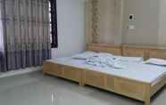 Kamar Tidur 3 Cat Tuong Hotel Kon Tum